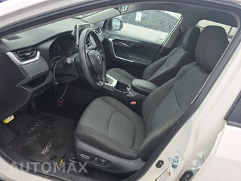 2025 Toyota RAV4 XLE - miniatura 13