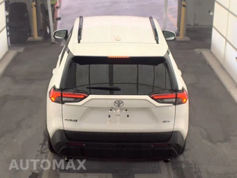 2025 Toyota RAV4 XLE - miniatura 6