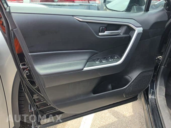 2025 Toyota RAV4 XLE - miniatura 15
