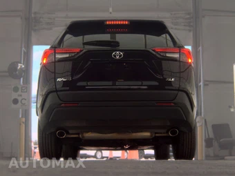 2025 Toyota RAV4 XLE - miniatura 7