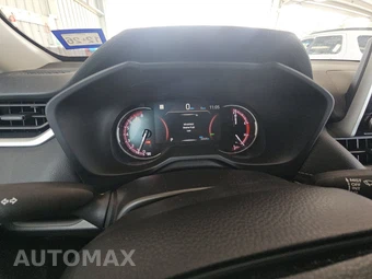 2025 Toyota RAV4 XLE – miniatura 12