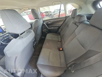 2025 Toyota RAV4 XLE – miniatura 13