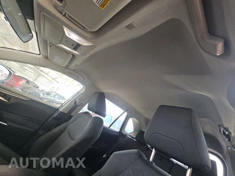 2025 Toyota RAV4 XLE – miniatura 14