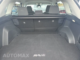 2025 Toyota RAV4 XLE - miniatura 23