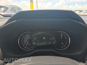 2025 Toyota RAV4 XLE - miniatura 18