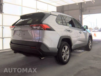 2025 Toyota RAV4 XLE - miniatura 5