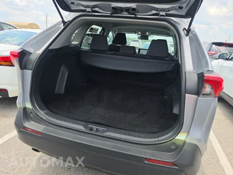 2025 Toyota RAV4 XLE – miniatura 23