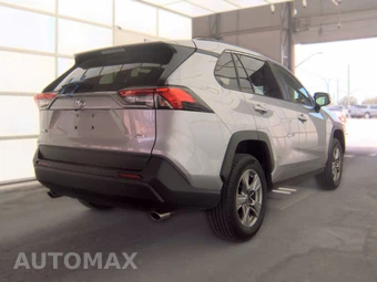 2025 Toyota RAV4 XLE – miniatura 5