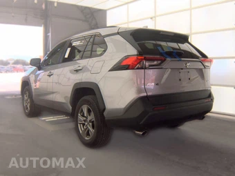 2025 Toyota RAV4 XLE – miniatura 8
