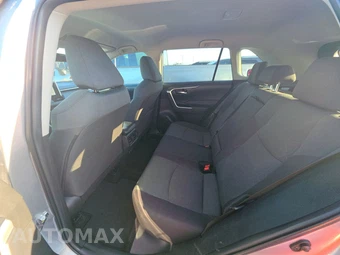 2025 Toyota RAV4 XLE - miniatura 19
