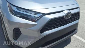 2025 Toyota RAV4 XLE - miniatura 25
