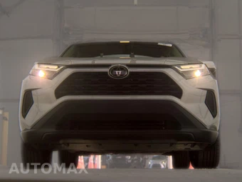 2025 Toyota RAV4 XLE - miniatura 3