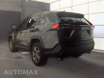 2025 Toyota RAV4 XLE - miniatura 8