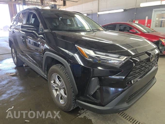 2025 Toyota RAV4 XLE - miniatura 3