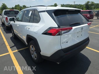 2025 Toyota RAV4 XLE - miniatura 6