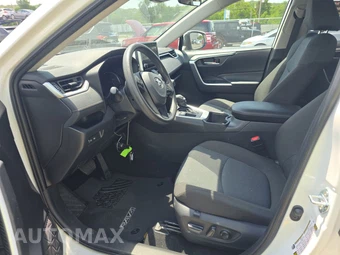 2025 Toyota RAV4 XLE - miniatura 7