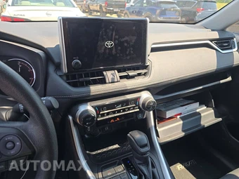 2025 Toyota RAV4 XLE - miniatura 17