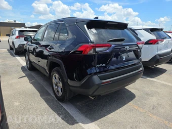 2025 Toyota RAV4 XLE - miniatura 6