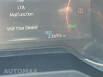 2025 Toyota RAV4 XLE - miniatura 12