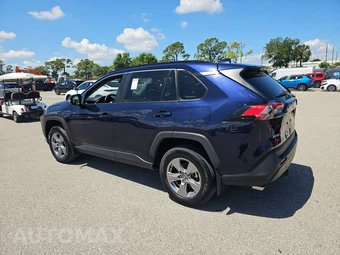 2025 Toyota RAV4 XLE - miniatura 6