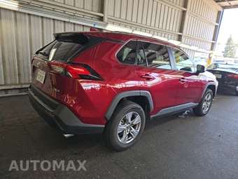 2025 Toyota RAV4 XLE - miniatura 4