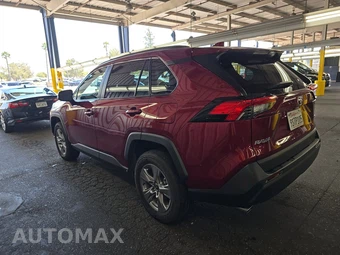 2025 Toyota RAV4 XLE - miniatura 6