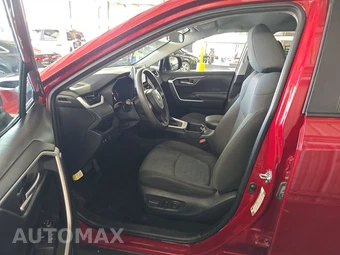 2025 Toyota RAV4 XLE - miniatura 7