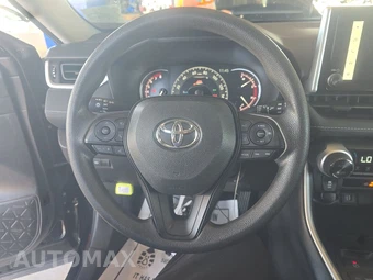2025 Toyota RAV4 XLE - miniatura 10