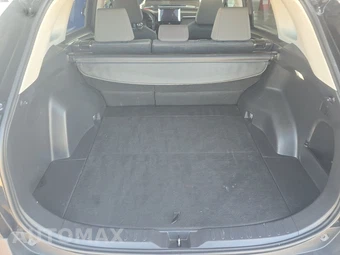 2025 Toyota RAV4 XLE - miniatura 16