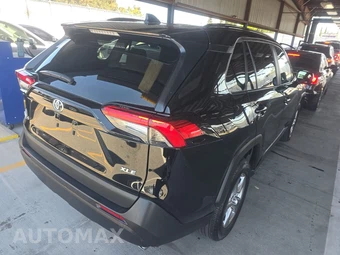2025 Toyota RAV4 XLE - miniatura 4