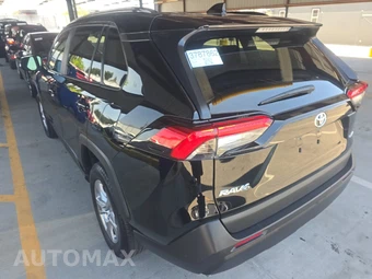 2025 Toyota RAV4 XLE - miniatura 6