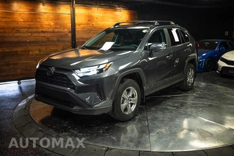 2025 Toyota RAV4 XLE - miniatura 2