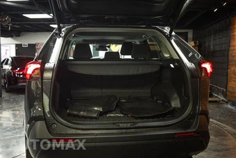 2025 Toyota RAV4 XLE - miniatura 7
