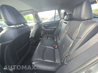 2025 Toyota RAV4 XLE - miniatura 13