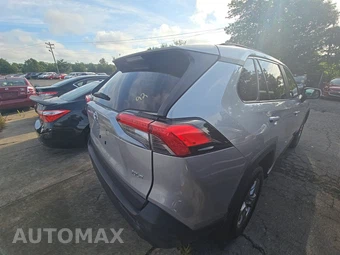 2025 Toyota RAV4 XLE - miniatura 4
