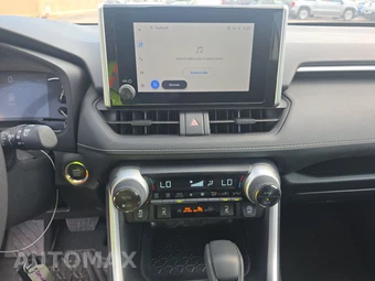 2025 Toyota RAV4 XLE - miniatura 17