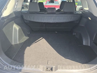 2025 Toyota RAV4 XLE - miniatura 23