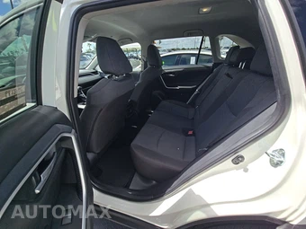 2025 Toyota RAV4 XLE – miniatura 19