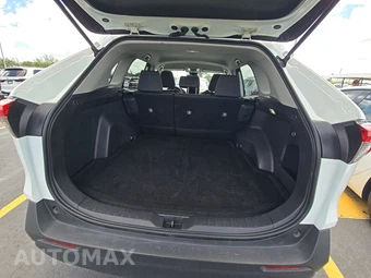 2025 Toyota RAV4 XLE – miniatura 23