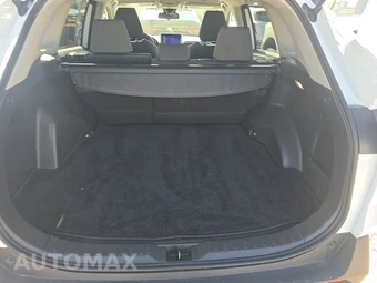 2025 Toyota RAV4 XLE - miniatura 17