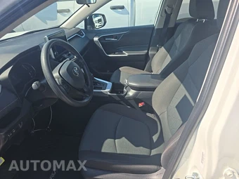 2025 Toyota RAV4 XLE - miniatura 7