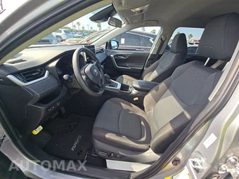 2025 Toyota RAV4 XLE - miniatura 13
