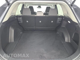 2025 Toyota RAV4 XLE - miniatura 17