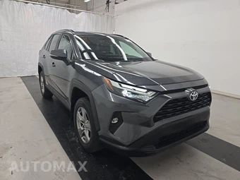 2025 Toyota RAV4 XLE - miniatura 3