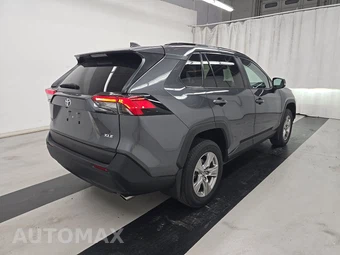 2025 Toyota RAV4 XLE - miniatura 4
