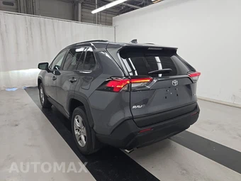 2025 Toyota RAV4 XLE - miniatura 6