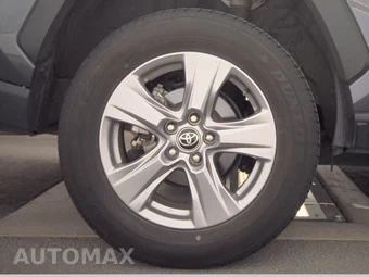 2025 Toyota RAV4 XLE - miniatura 11