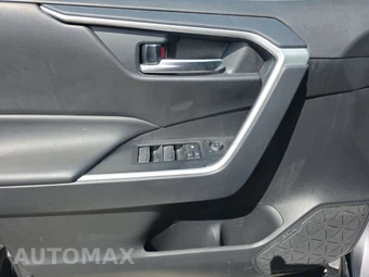 2025 Toyota RAV4 XLE - miniatura 15