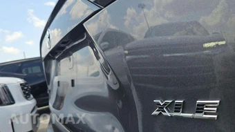 2025 Toyota RAV4 XLE - miniatura 31