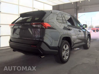 2025 Toyota RAV4 XLE - miniatura 5